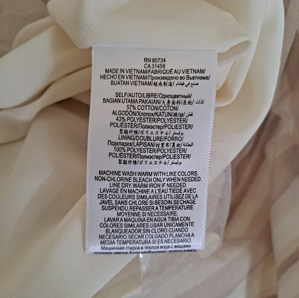 Bcbgeneration Light Colored Light Weight Lined Sl… - image 5